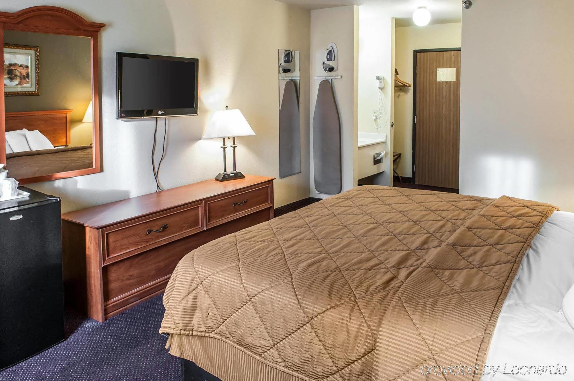Rodeway Inn Espanola Dış mekan fotoğraf